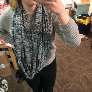 1937 Accessories Infinity Scarf